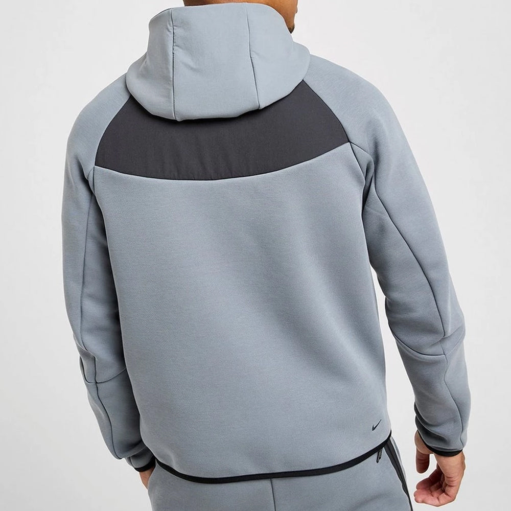 Grå Tech Fleece træningsdragt med hætte og lynlås